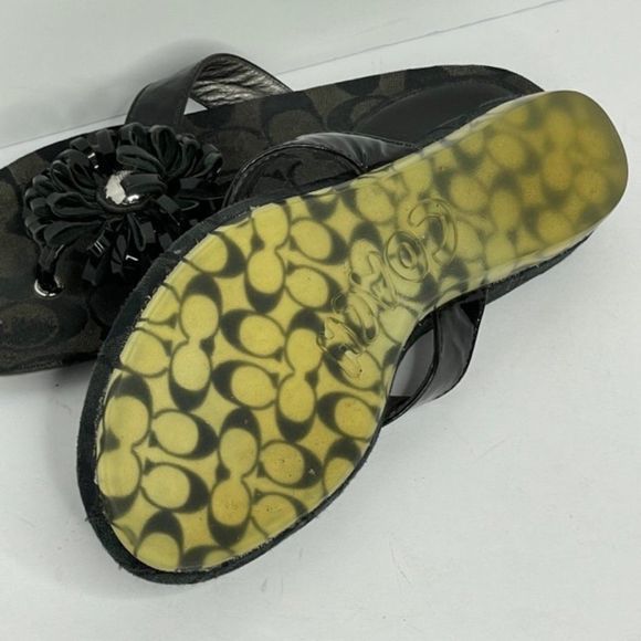 Coach Black Tan Suki‎ Thong Sandals - Picture 3 of 4